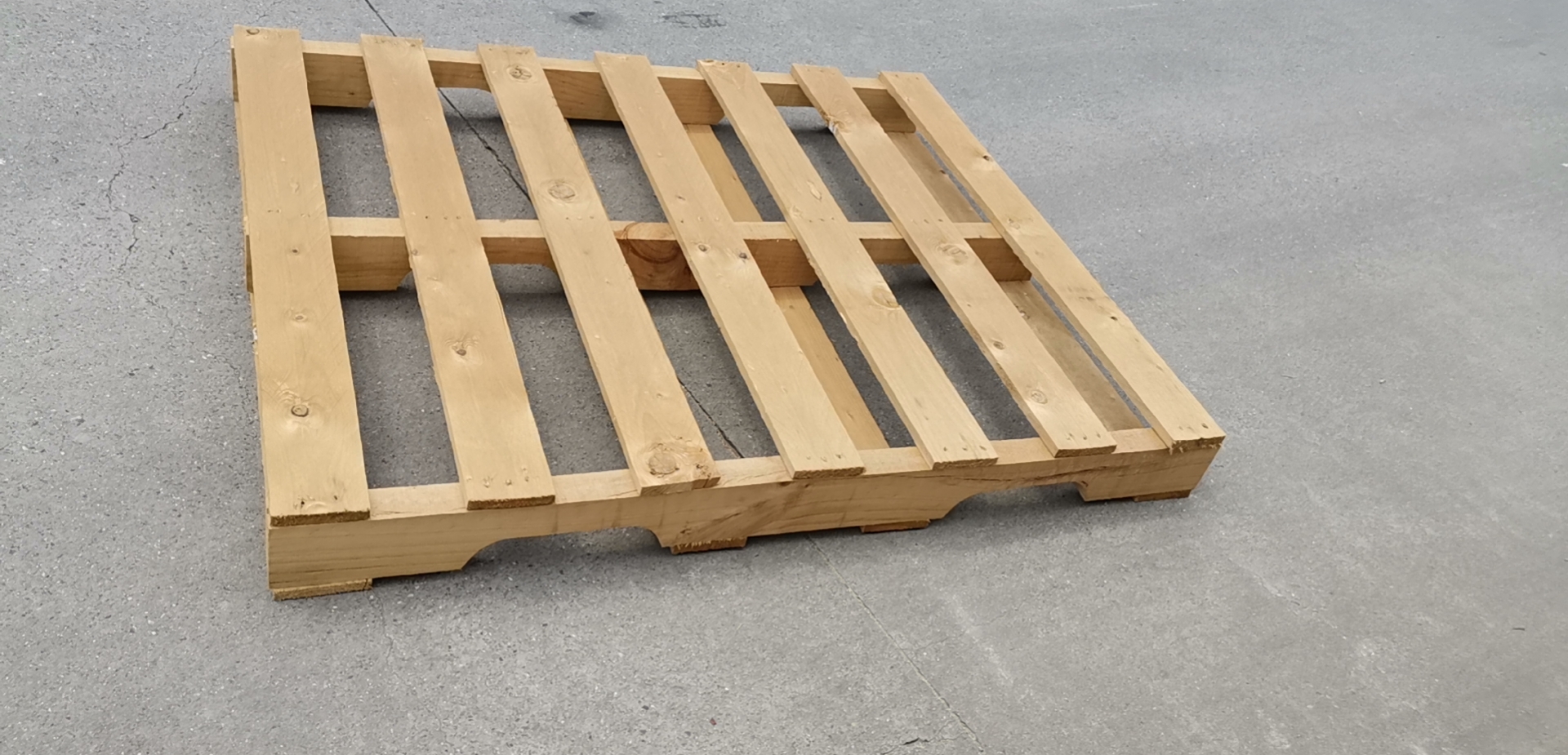 依安根据材质选择木托盘